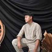 Qu