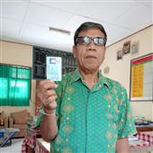 TỨ