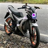 TỨ