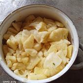Tỷ