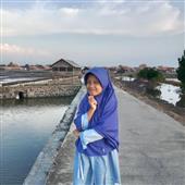 nư